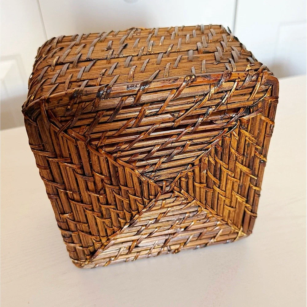 Rattan Brown Woven Flatware Caddy. 4.5
